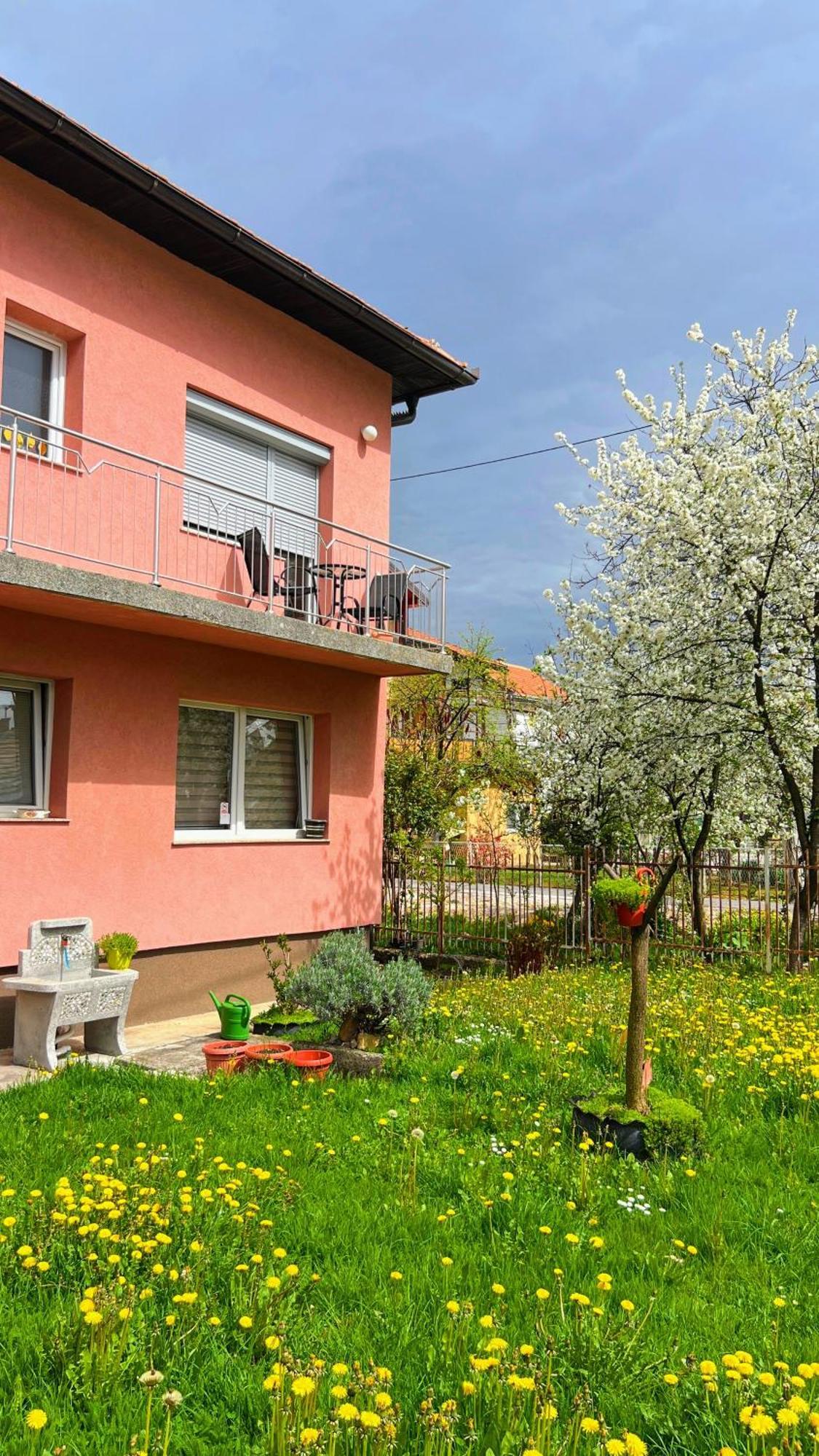Guest House Bosnian House Hrasnica Exterior photo